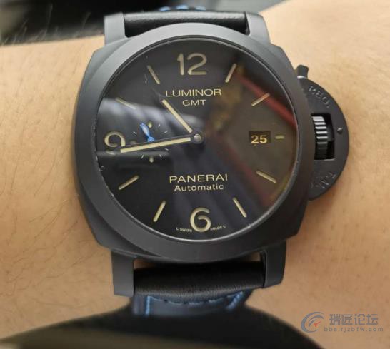 沛纳海PAM01441（陶瓷黑武士）