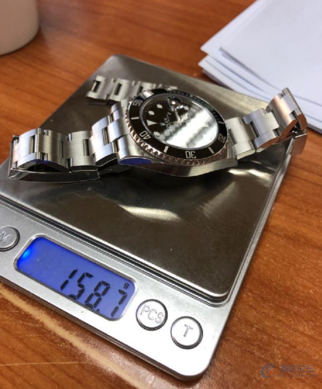 劳力士水鬼的重量都一样的吗？