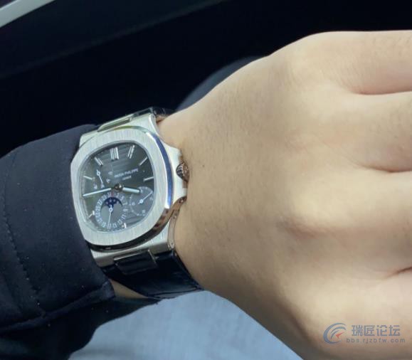 心血来潮入手百达翡丽鹦鹉螺腕表