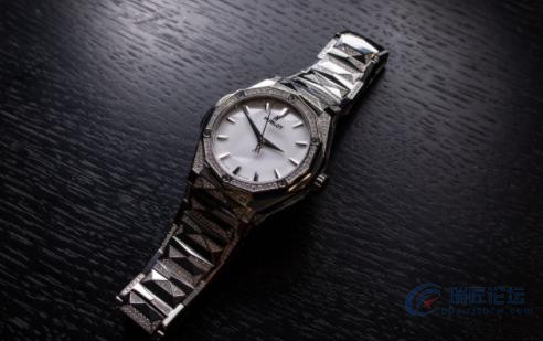宇舶 Classic Fusion Orlinski 手链腕表