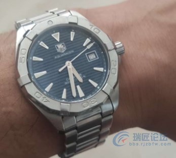 攒了好久终于买上了泰格豪雅竞潜300