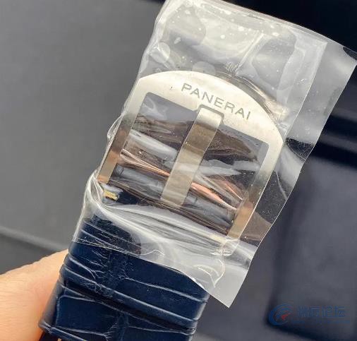 给兄弟准备的生日礼物——沛纳海手表