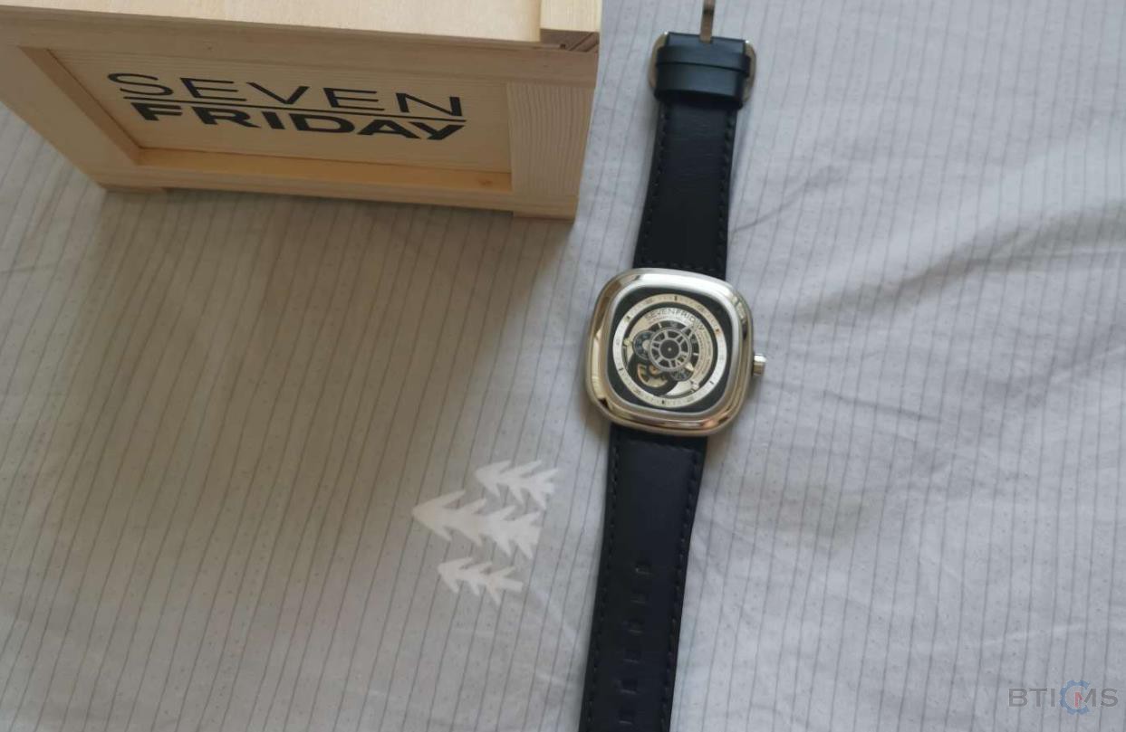给媳妇入手的一块七个星期五