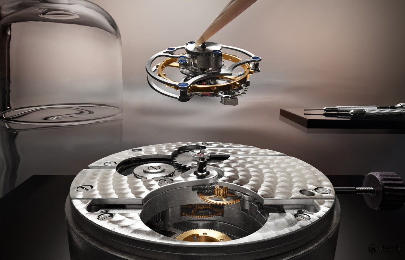 积家呈献MASTER ULTRA THIN TOURBILLON ENAMEL 超薄大师系列陀飞轮珐琅腕表