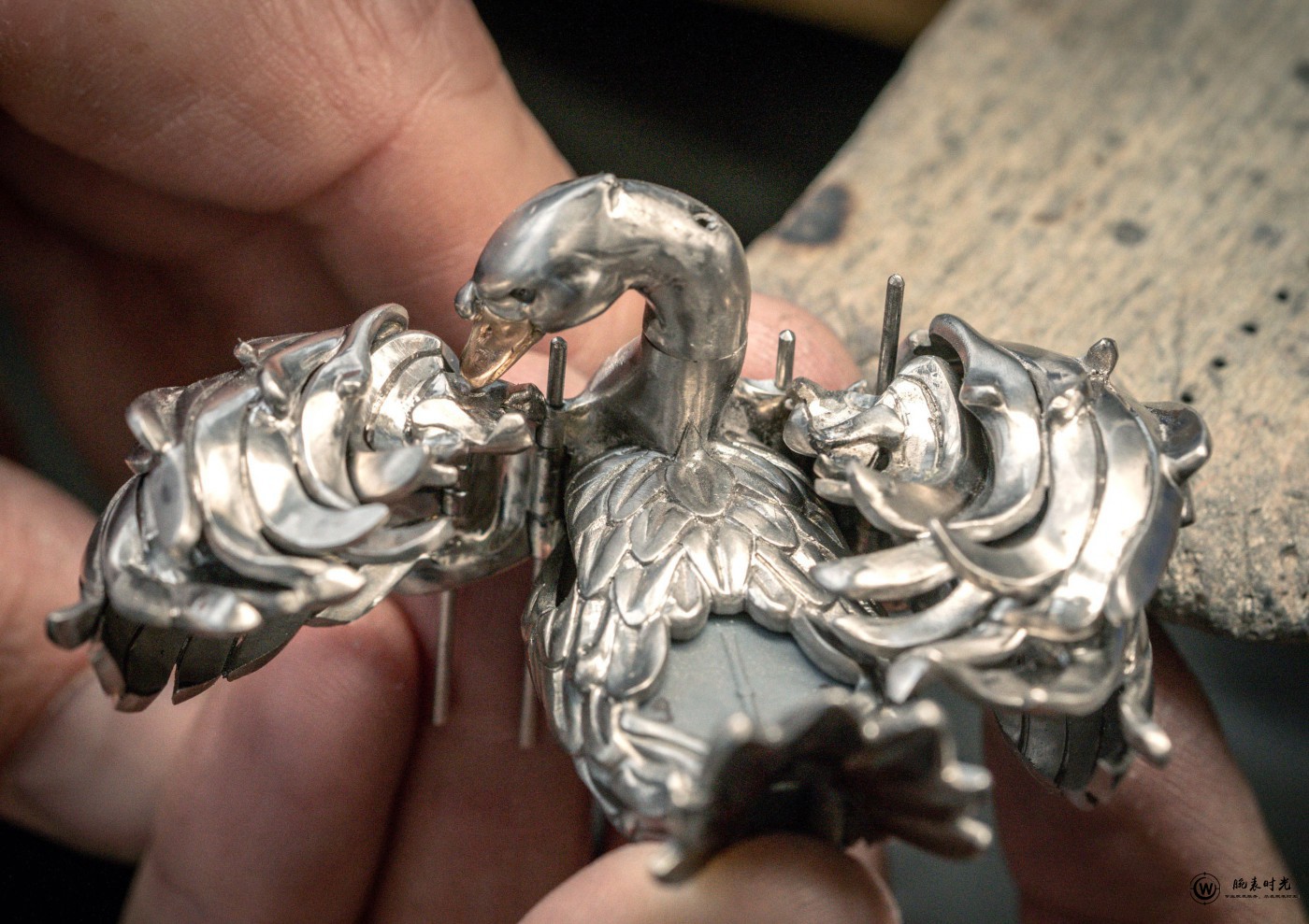 Chopard萧邦“Swan Lake”腕表 入围2025年日内瓦高级钟表大赏（GPHG）