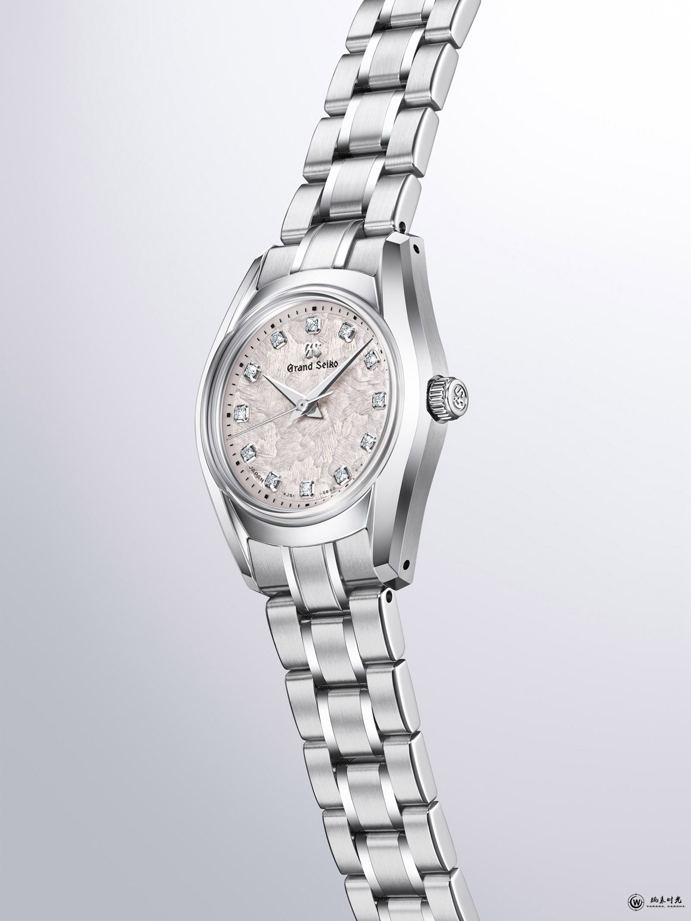 冠蓝狮推出Heritage系列STGF387和STGF389腕表