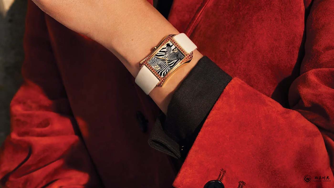斑马纹韵，落日余晖：百达翡丽推出全新GONDOLO SERATA“斑马”正装腕表