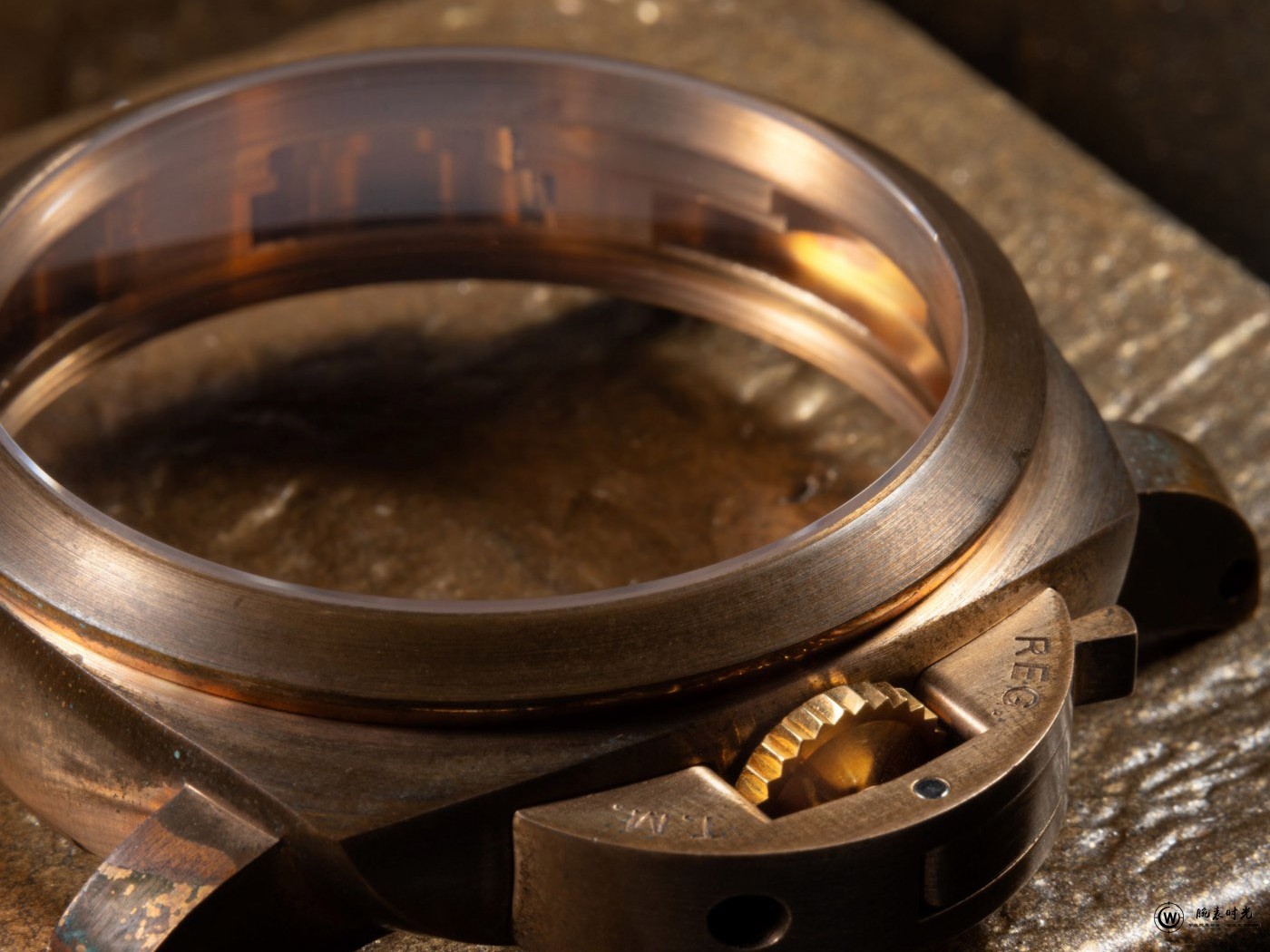 沛纳海再续青铜传奇： 经典Luminor Marina 庐米诺系列迎来首款青铜腕表