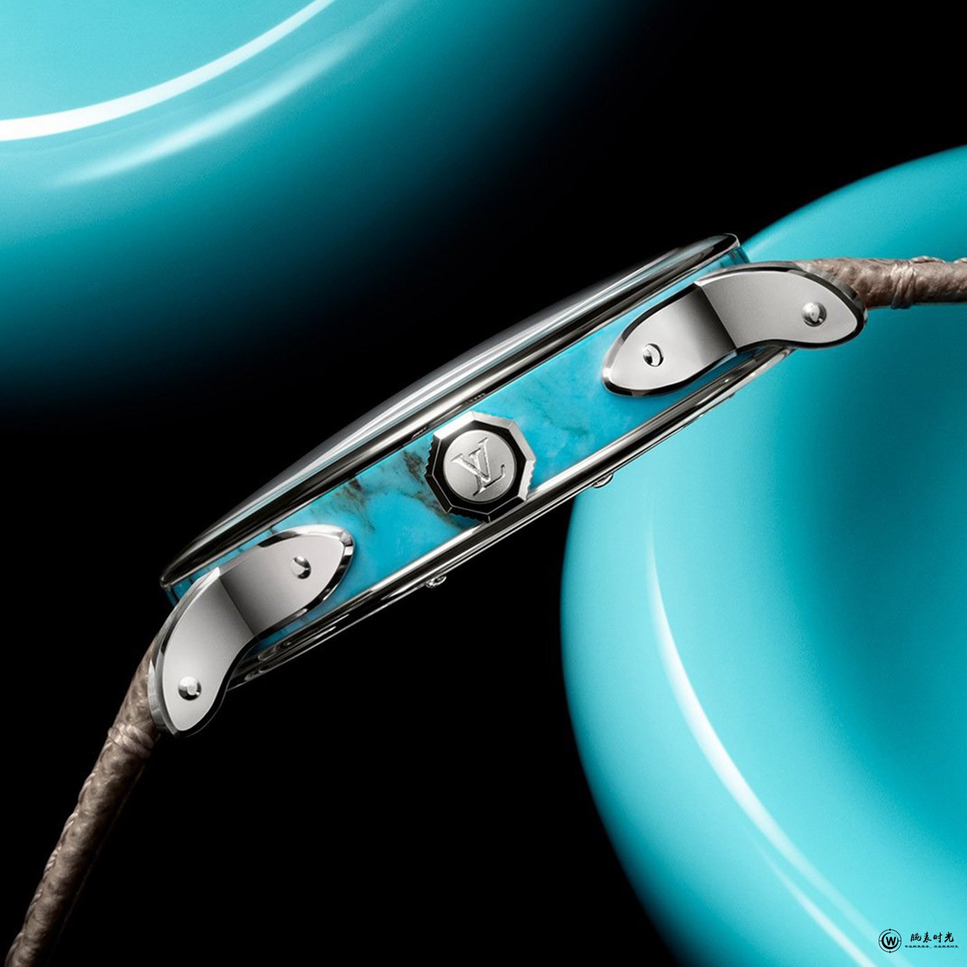 路易威登推出Escale系列孔雀石腕表和绿松石腕表