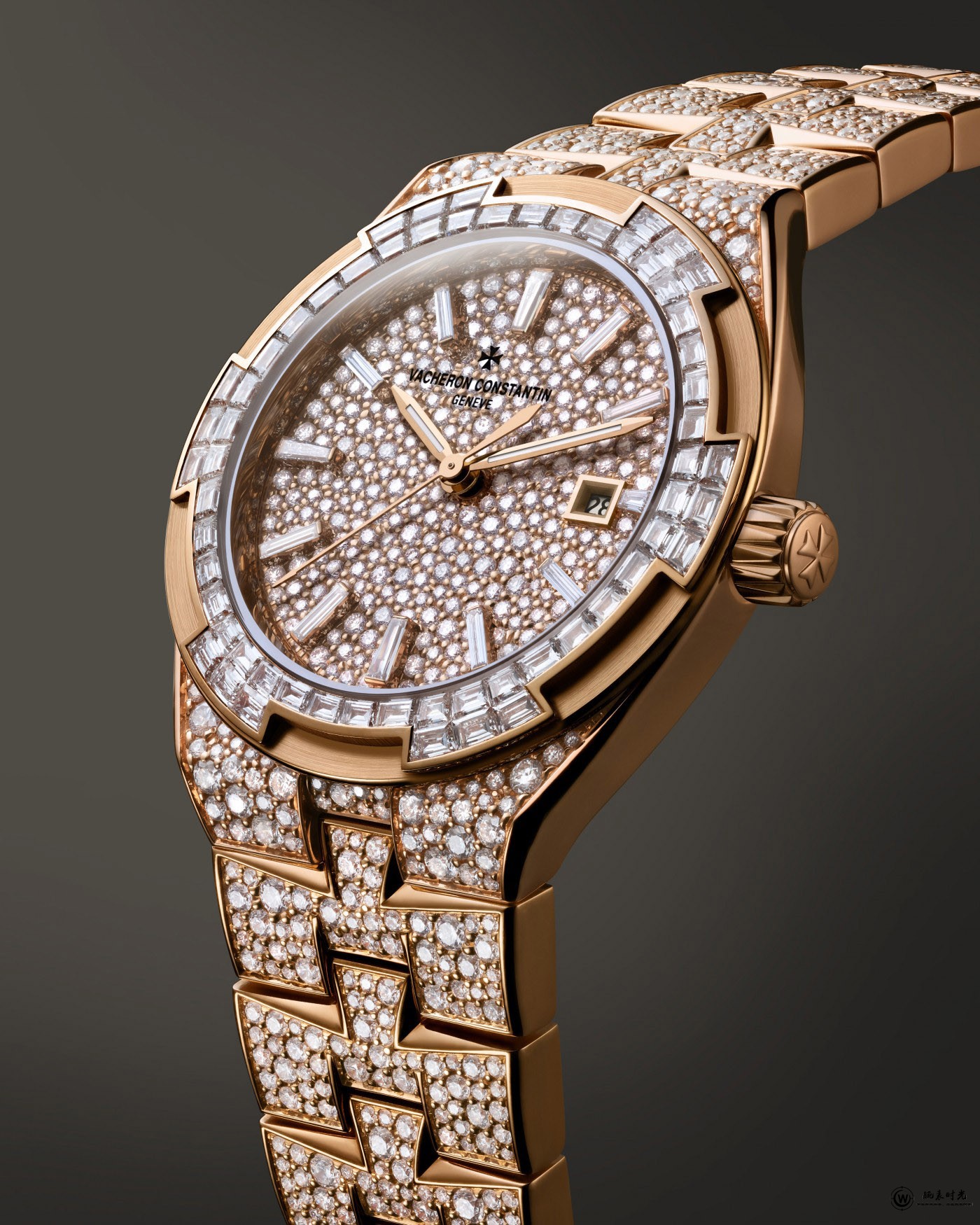 江诗丹顿推出OVERSEAS纵横四海系列自动上链高级珠宝腕表