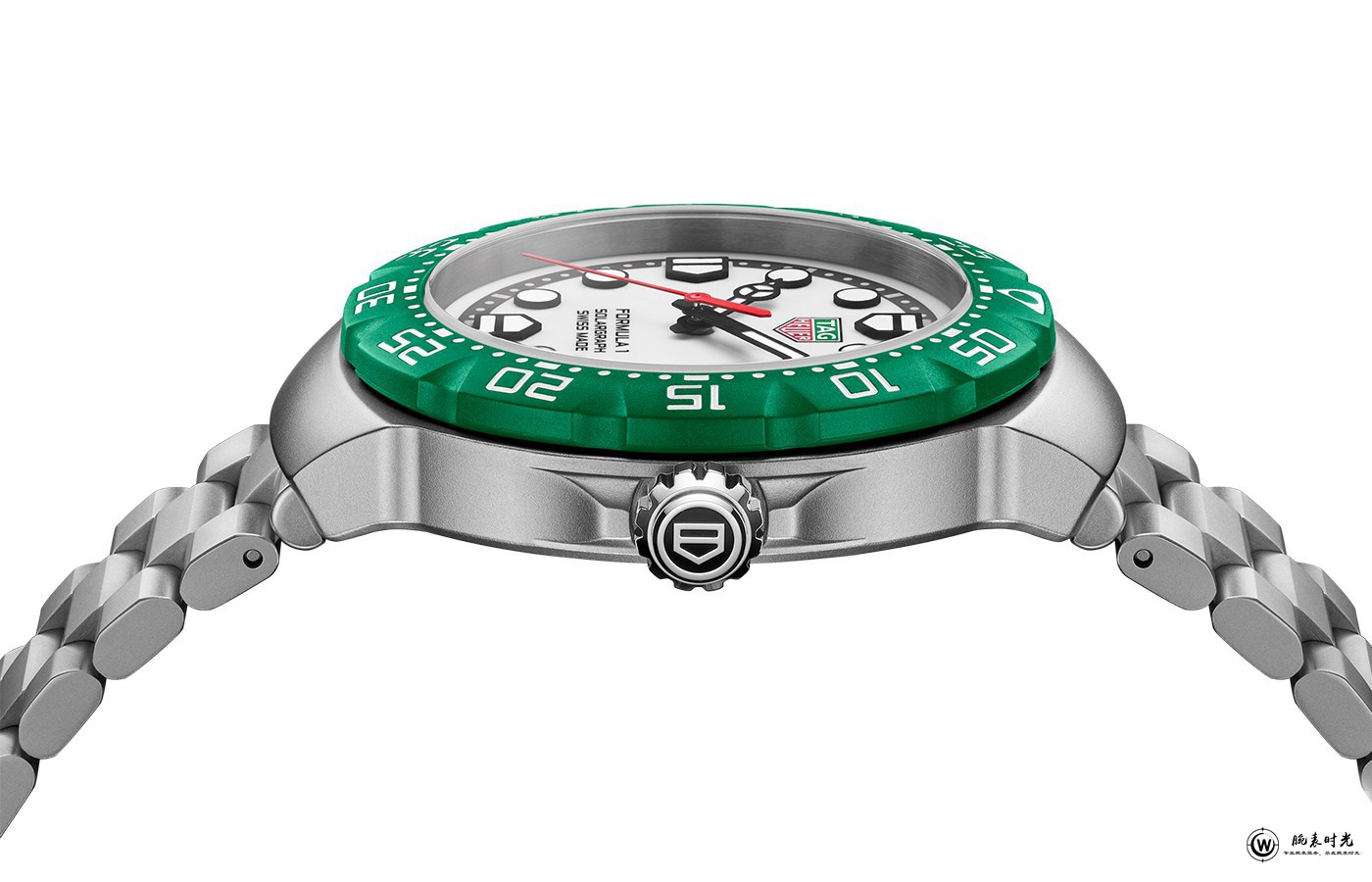 以光为翼 驰骋竞速新境 泰格豪雅发布全新 F1 系列 Solargraph 太阳能腕表