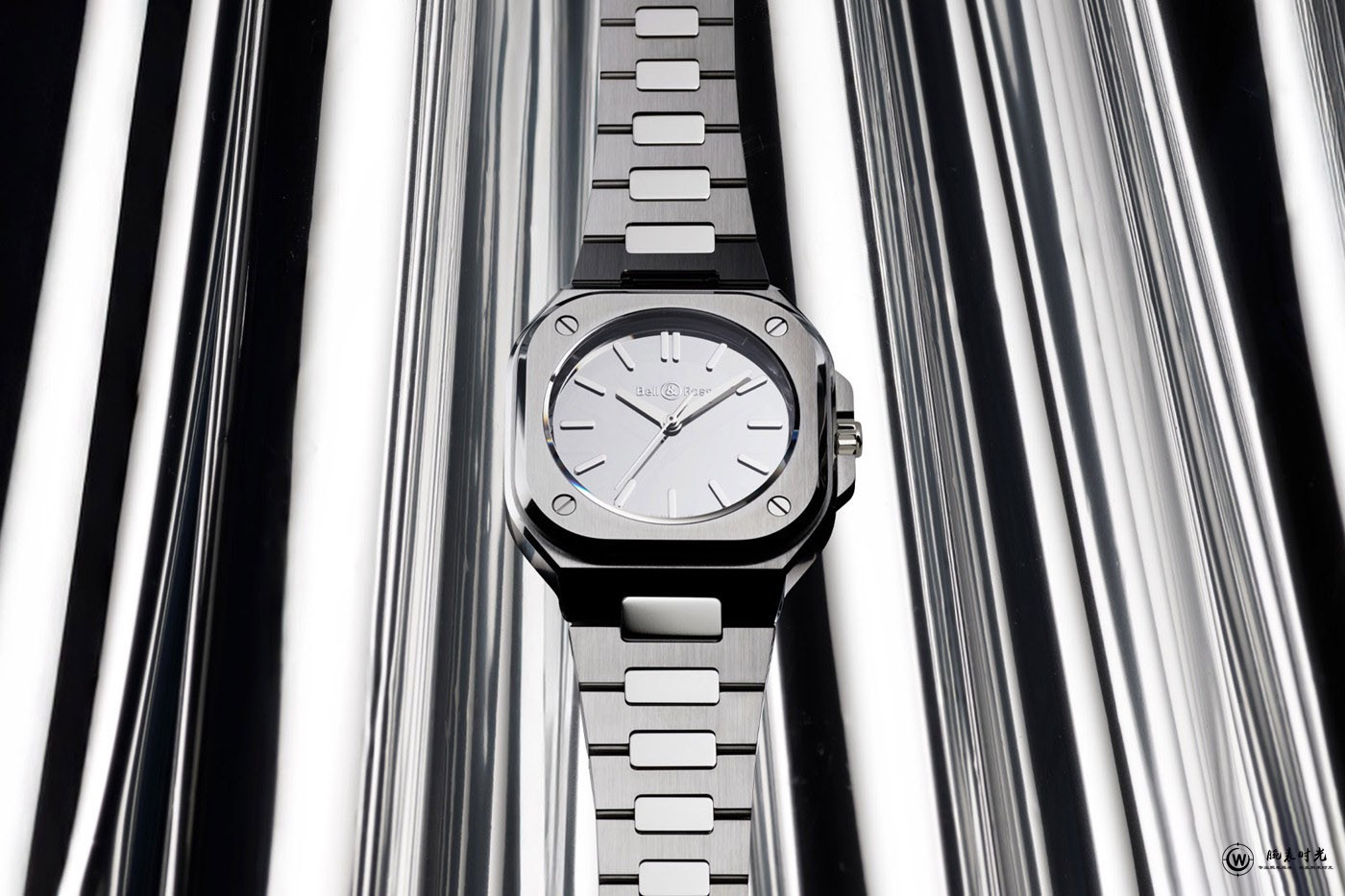 柏莱士推出BR-05 Grey Mirror Steel限量版腕表