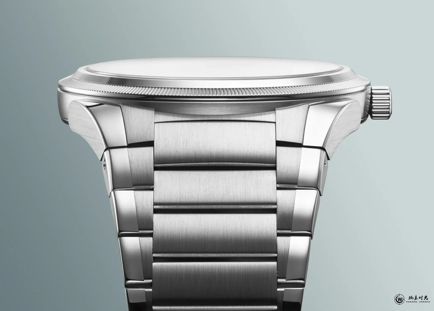 帕玛强尼推出两款Tonda PF Micro-Rotor Agave Blue腕表