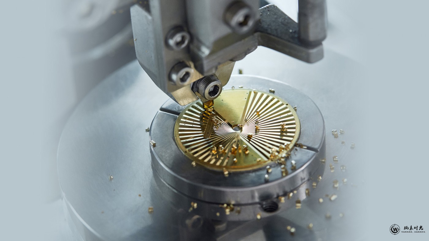 至臻匠艺，卓然优雅 孔雀表全新探索系列·翎眸双款焕新